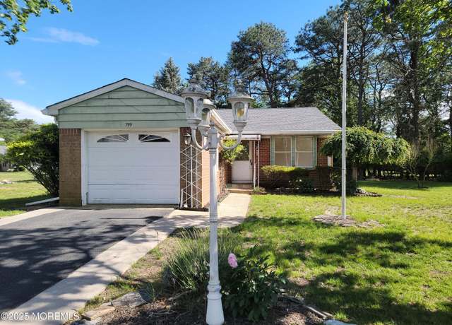 Property at 799 Hudson Pkwy, Whiting, NJ 08759, 2 beds, 1 bath