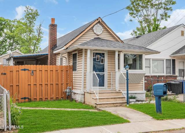Property at 14 Maplewood Ave, Keansburg, NJ 07734, 1 bed, 1 bath