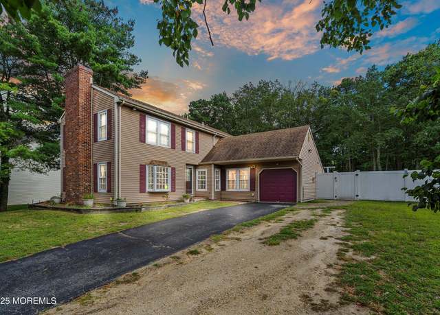 Property at 877 Yellowbank Rd, Toms River, NJ 08753, 4 beds, 2.5 baths