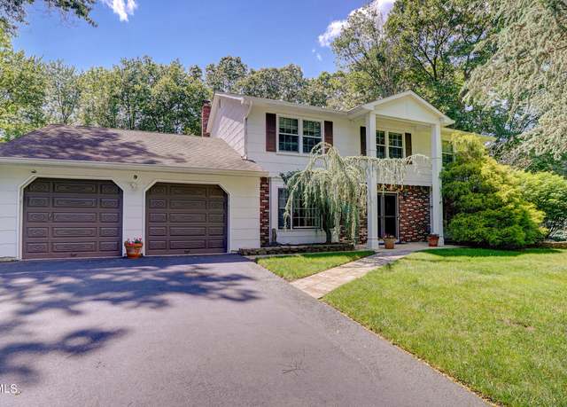 Property at 9 Toby Ter, Monroe, NJ 08831, 4 beds, 2.5 baths