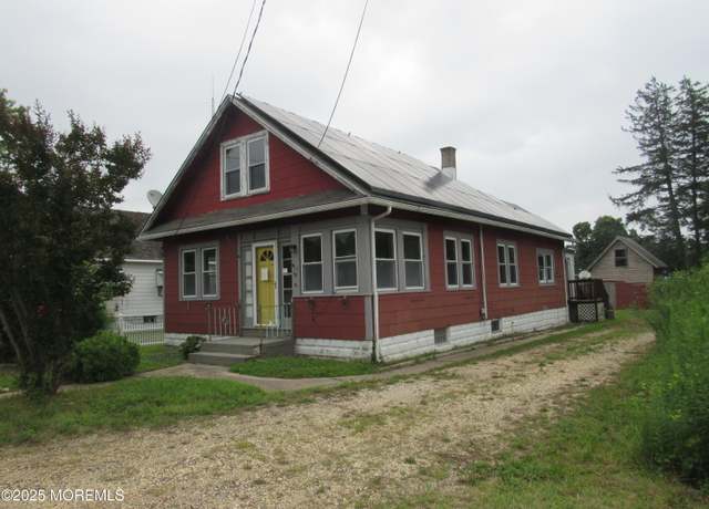 Property at 896 Route 9, Little Egg Harbor, NJ 08087, 3 beds, 1 bath