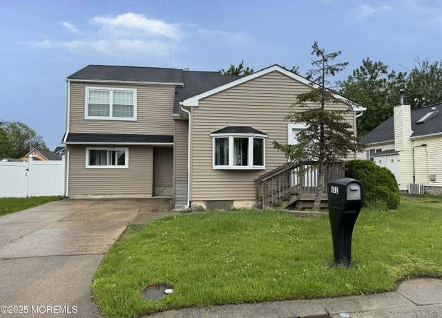 Property at 631 Sydney Ave, Union Beach, NJ 07735, 3 beds, 1.5 baths