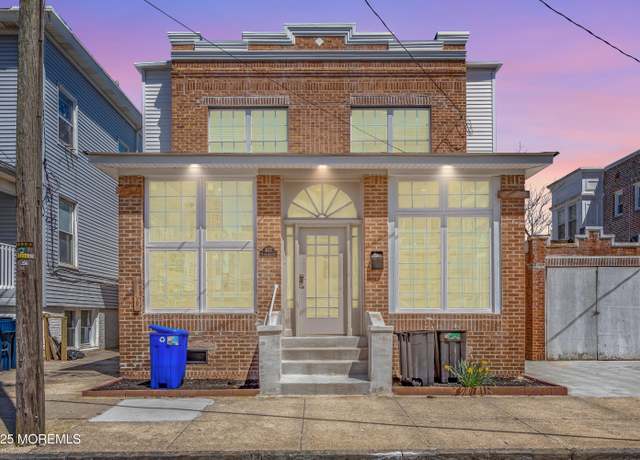 Property at 107 S Albion Pl, Atlantic City, NJ 08401, 5 beds, 4.5 baths