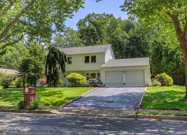 Property at 7 Owens Rd, Marlboro, NJ 07746, 4 beds, 2.5 baths