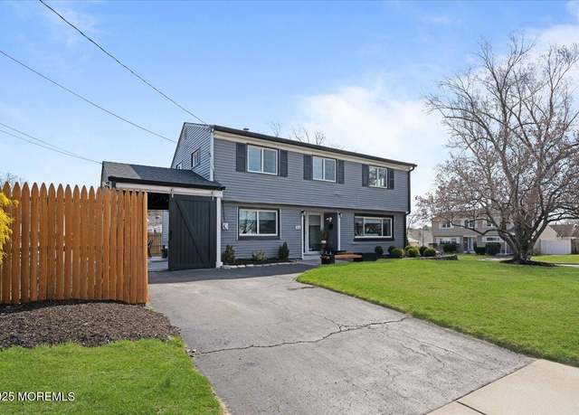 Property at 36 Stoneybrook Dr, Old Bridge, NJ 08857, 4 beds, 1.5 baths
