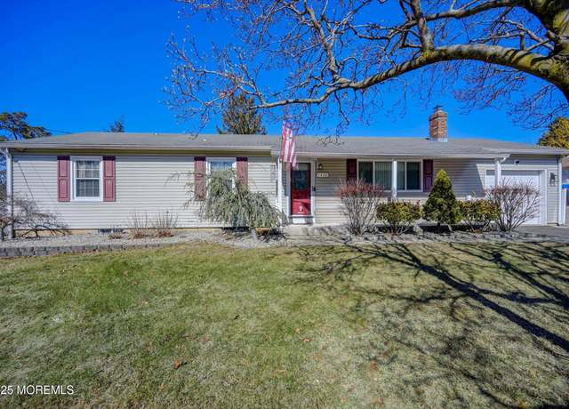Property at 1433 1st Ave, Toms River, NJ 08757, 3 beds, 1 bath