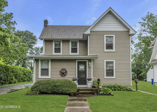 Property at 21 Seward Ave, Toms River, NJ 08753, 3 beds, 2 baths