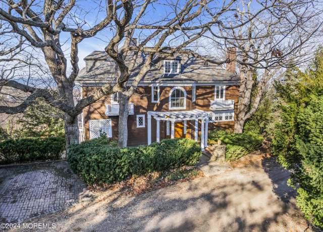 Property at 44 W Twin Rd, Middletown, NJ 07748, 4 beds, 3.5 baths