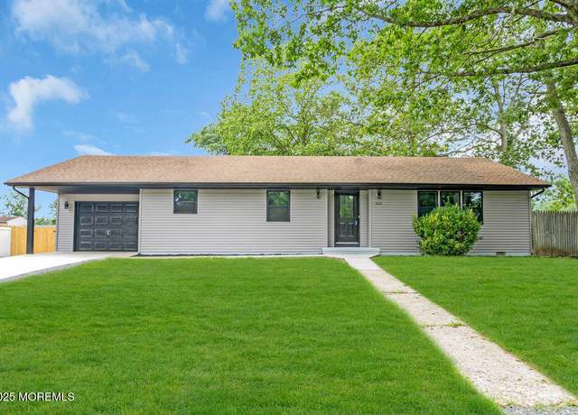 Property at 356 Railroad Ave, Bayville, NJ 08721, 3 beds, 2 baths