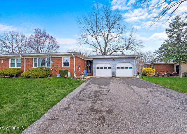 Property at 31B Court C, Brick, NJ 08724, 1 bed, 1.5 baths