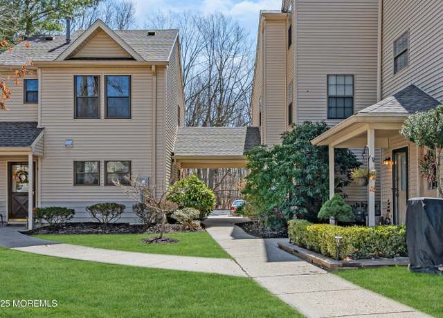 Property at 113 Whispering Oaks Way, Jackson, NJ 08527, 2 beds, 1 bath