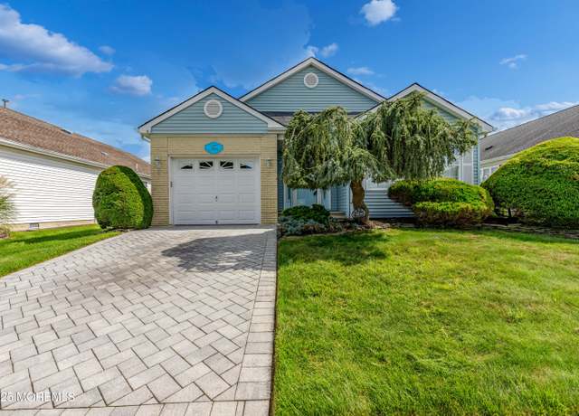 Property at 10 Cardigan Dr, Toms River, NJ 08757, 2 beds, 2 baths