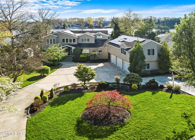 Property at 115 N Lakeshore Dr, Manahawkin, NJ 08050, 5 beds, 4.5 baths