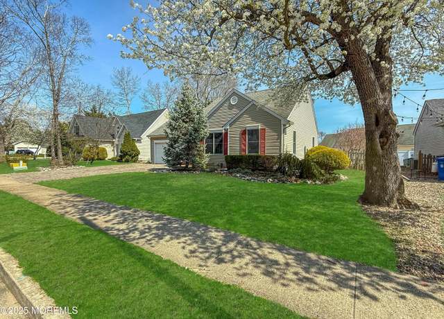 Property at 369 Deer Lake Ct, Manahawkin, NJ 08050, 3 beds, 2 baths