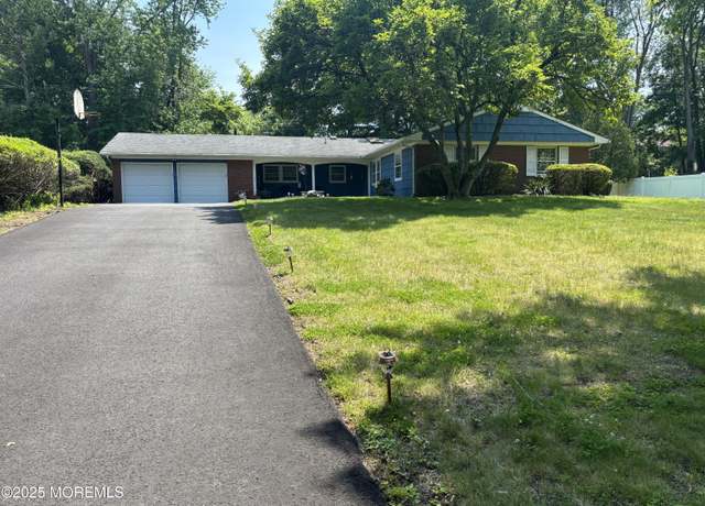 Property at 42 Livingston Ln, Manalapan, NJ 07726, 4 beds, 2.5 baths