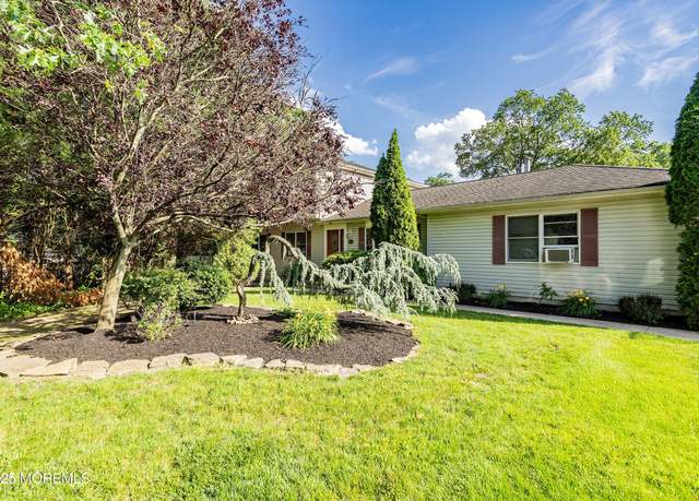 Property at 711 Bay Ave, Toms River, NJ 08753, 4 beds, 3 baths