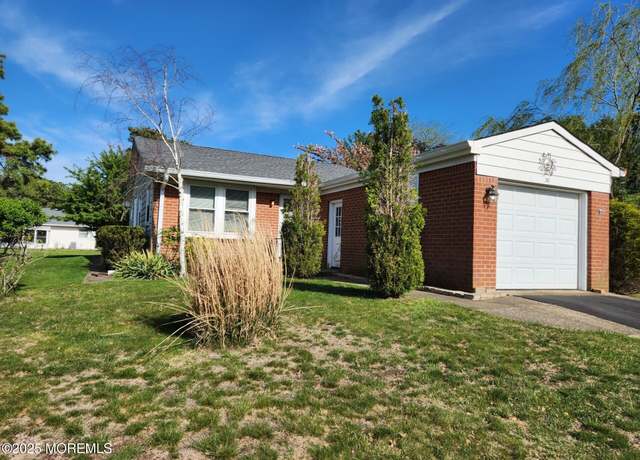 Property at 20 Hudson Pkwy, Whiting, NJ 08759, 2 beds, 1.5 baths