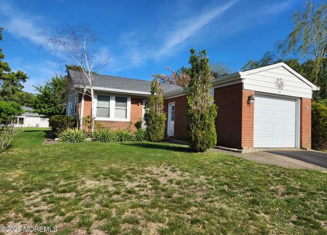 Property at 20 Hudson Pkwy, Whiting, NJ 08759, 2 beds, 1.5 baths