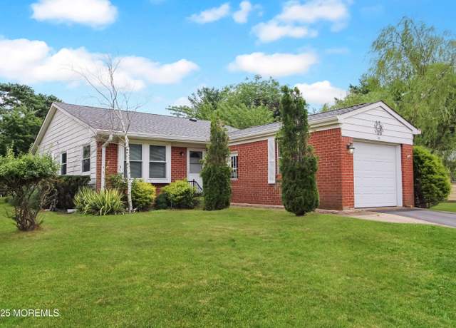 Property at 20 Hudson Pkwy, Whiting, NJ 08759, 2 beds, 1.5 baths