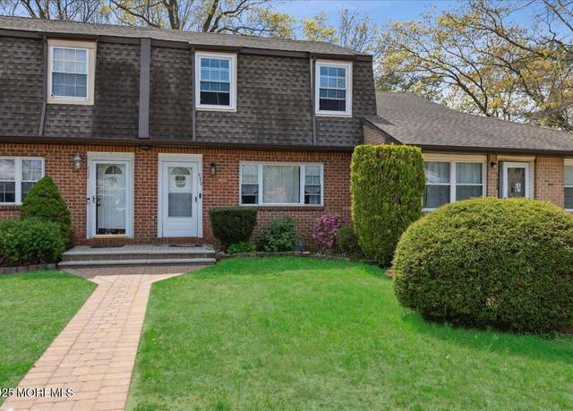 Property at 430 Lonna Ct, Brick, NJ 08724, 2 beds, 2 baths