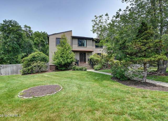 Property at 19 Northwoods Rd, Ocean Twp, NJ 07712, 4 beds, 2.5 baths