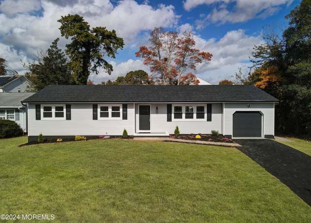 Property at 92 Holly Tree Ln, Toms River, NJ 08753, 3 beds, 2 baths