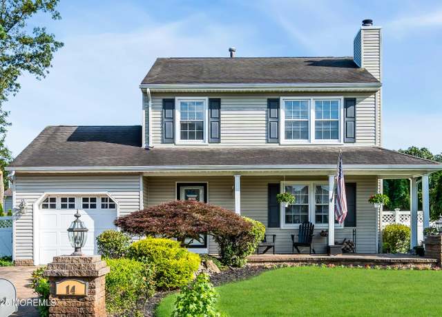 Property at 14 Aldgate Dr, Brick, NJ 08724, 3 beds, 1.5 baths