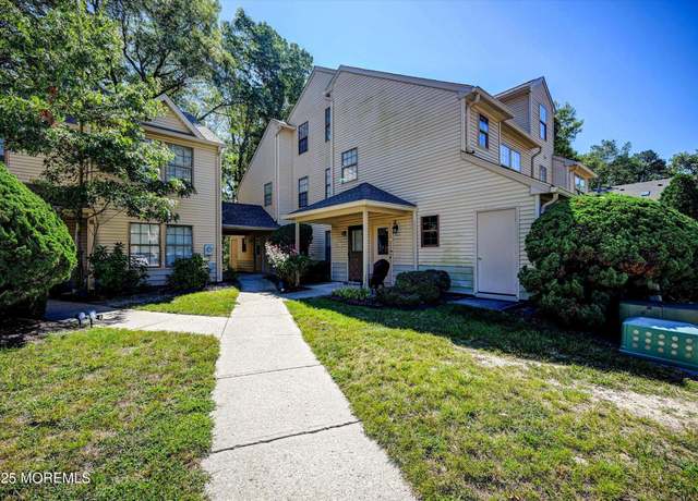Property at 1604 Dahlia Ct, Jackson, NJ 08527, 2 beds, 1 bath