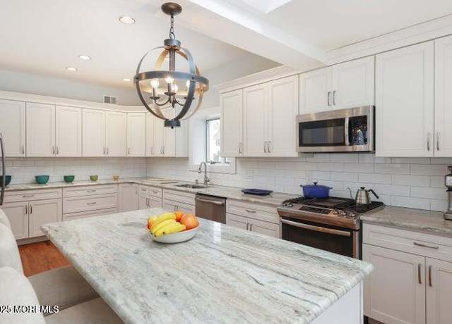 Property at 59 Peters Pl, Red Bank, NJ 07701, 5 beds, 4 baths