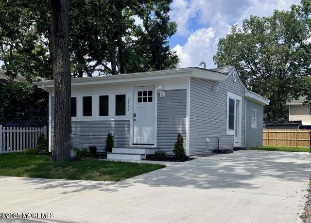 Property at 2114 Patton Rd, Toms River, NJ 08753, 2 beds, 1 bath