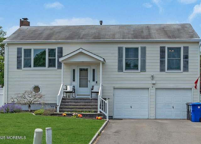 Property at 908 Revere Ct, Toms River, NJ 08753, 3 beds, 2 baths