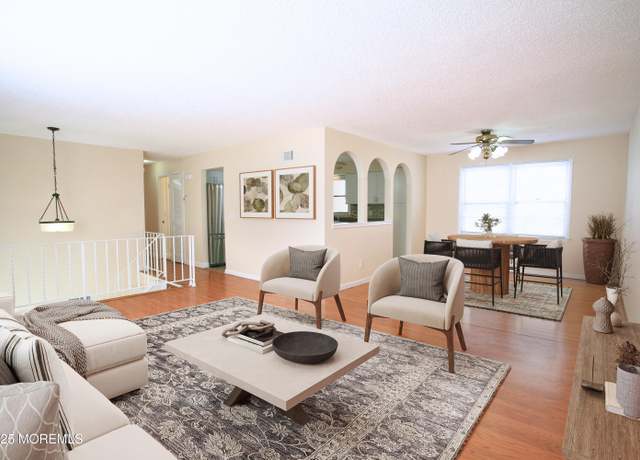 Property at 216 Hamilton Dr, Toms River, NJ 08753, 5 beds, 2 baths