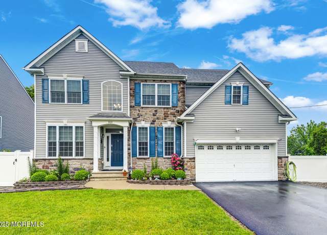 Property at 909 Amsterdam Ave, Toms River, NJ 08757, 4 beds, 2.5 baths