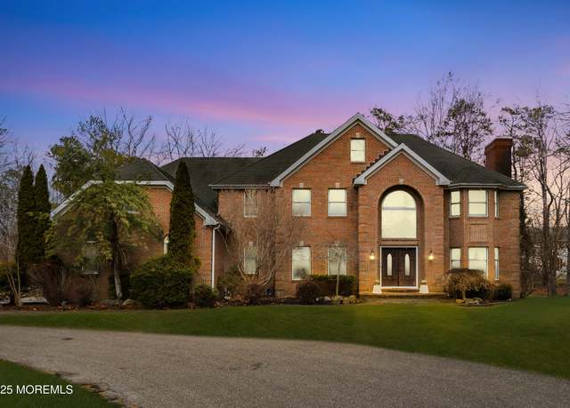 Property at 1278 Precious Ct, Toms River, NJ 08755, 7 beds, 3 baths