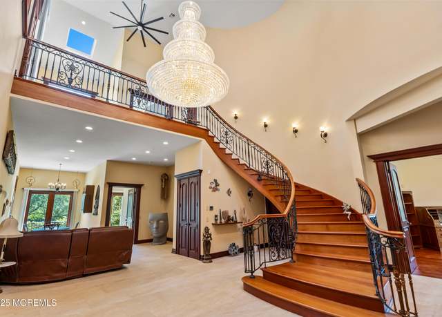 Property at 2528 River Rd, Manasquan, NJ 08736, 3 beds, 2.5 baths