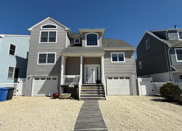 Property at 1306 Paul Blvd, Manahawkin, NJ 08050, 4 beds, 2.5 baths