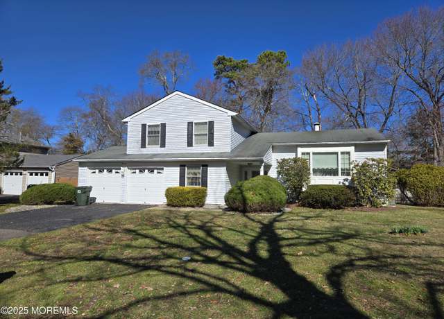 Property at 13 Cobblestone Ct, Howell, NJ 07731, 3 beds, 2.5 baths