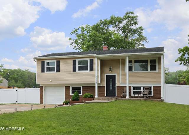 Property at 1117 Ruby Dr, Toms River, NJ 08753, 4 beds, 2 baths