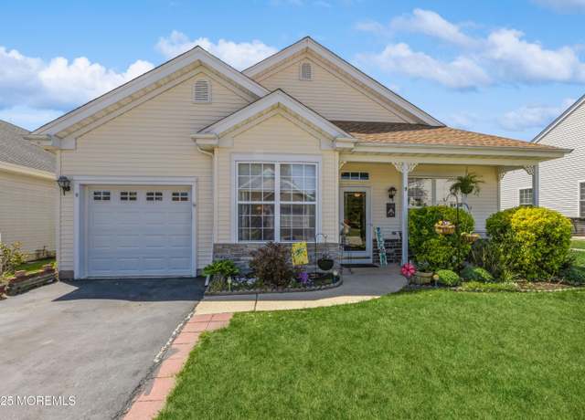Property at 9 Cardinal Pl, Barnegat, NJ 08005, 2 beds, 2 baths