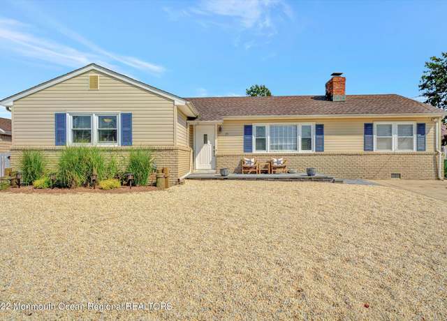 Property at 29 Longpoint Dr, Brick, NJ 08723, 4 beds, 2 baths