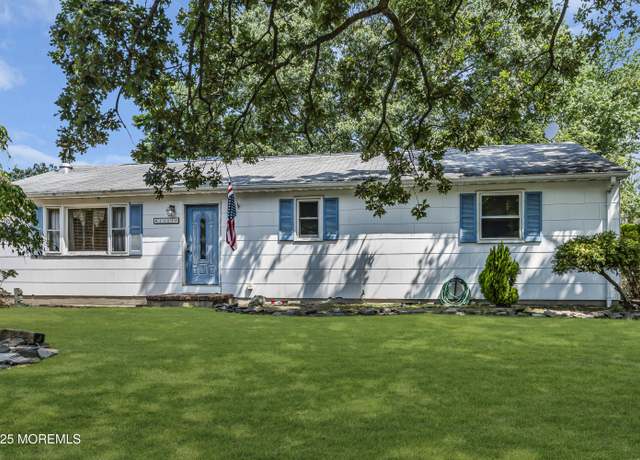 Property at 1341 1st Ave, Toms River, NJ 08757, 2 beds, 1 bath