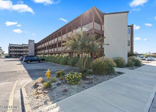 Property at 77 E Water St #18, Toms River, NJ 08753, 2 beds, 2 baths
