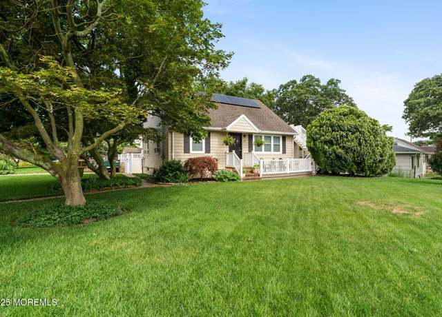 Property at 529 Smith Dr, Point Pleasant, NJ 08742, 3 beds, 2 baths