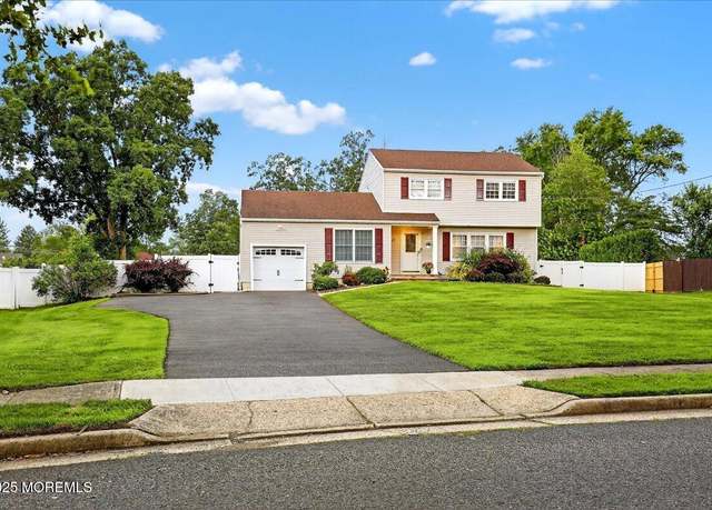 Property at 13 Highland Dr, Manalapan, NJ 07726, 4 beds, 2 baths