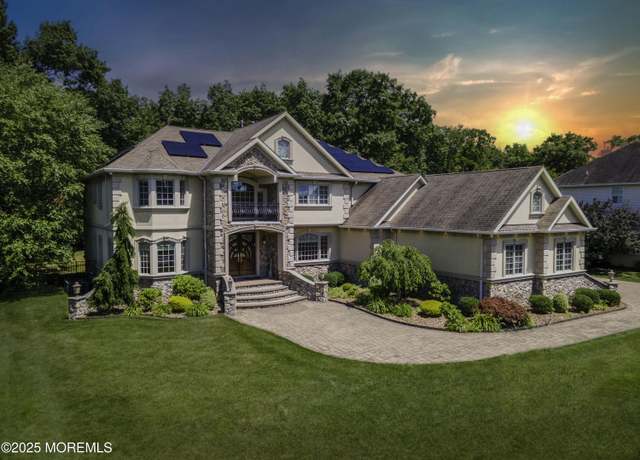 Property at 1854 Charlton Cir, Toms River, NJ 08755, 5 beds, 4.5 baths