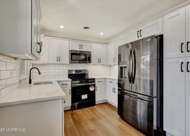 Property at 70 Buckingham Dr Unit D, Manchester, NJ 08759, 2 beds, 2 baths
