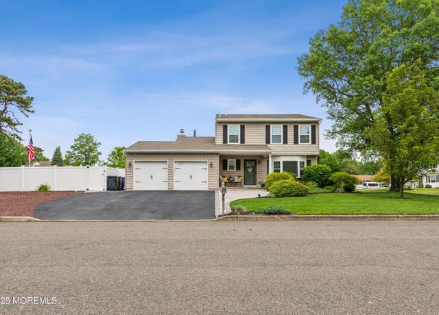 Property at 251 Worth St, Brick, NJ 08724, 3 beds, 2.5 baths