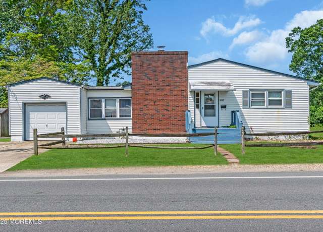 Property at 206 Midstreams Rd, Brick, NJ 08723, 3 beds, 1 bath