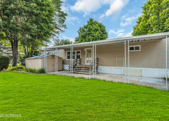 Property at 23 Southwind Cir, Jackson, NJ 08527, 2 beds, 2 baths
