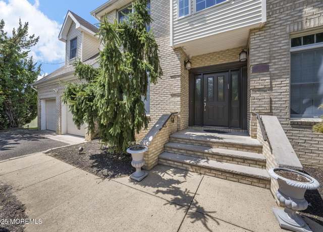 Property at 158 Sweetmans Ln #1, Manalapan, NJ 07726, 4 beds, 3.5 baths